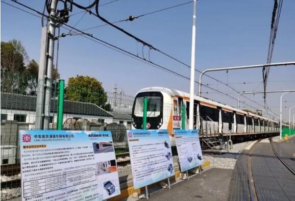 ae5b0b55399b34b351f38167eeb85975