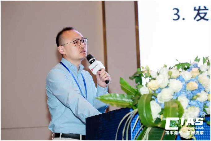 dfebccd04f86902f9e475a597d3550bf